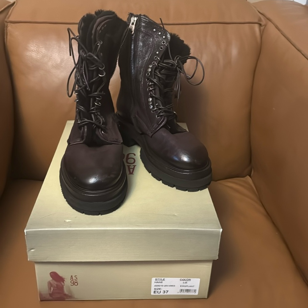 AS98 Hane Boot Shearling